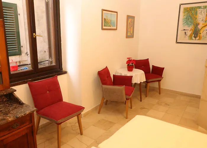 Center D16 In The Ancient Palace Apartman Split